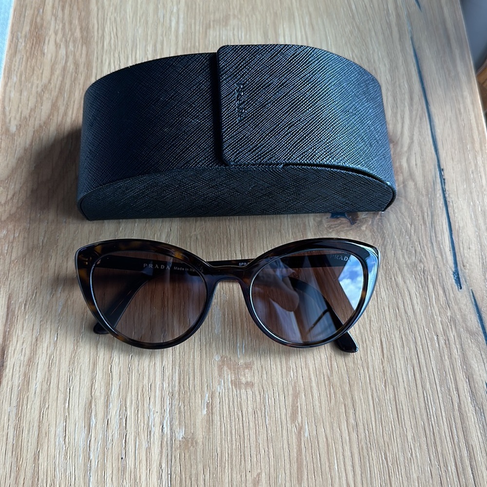 Prada - cat eye 02VS 2AU6S1 - New like